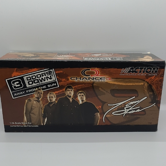 Action - Dale Earnhardt Jr. #8 2003 3 Doors Down 1:24 Stock Car - Picture 2 of 11